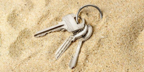 Jak otevřít zámek dveří bez klíče - všechny způsoby